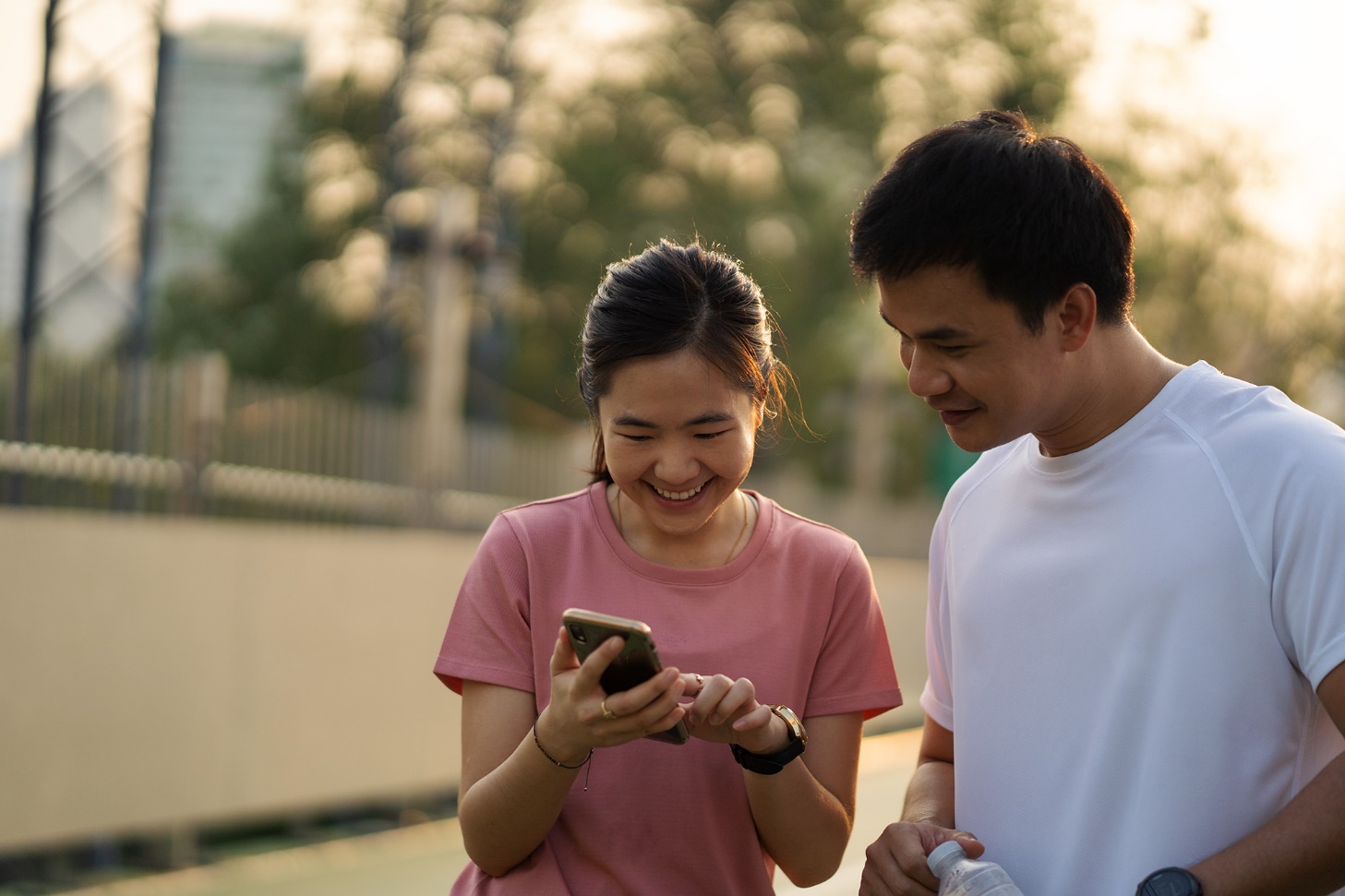 Khách hàng nhận ưu đãi hấp dẫn khi mua bảo hiểm FWD trên ứng dụng Traveloka
