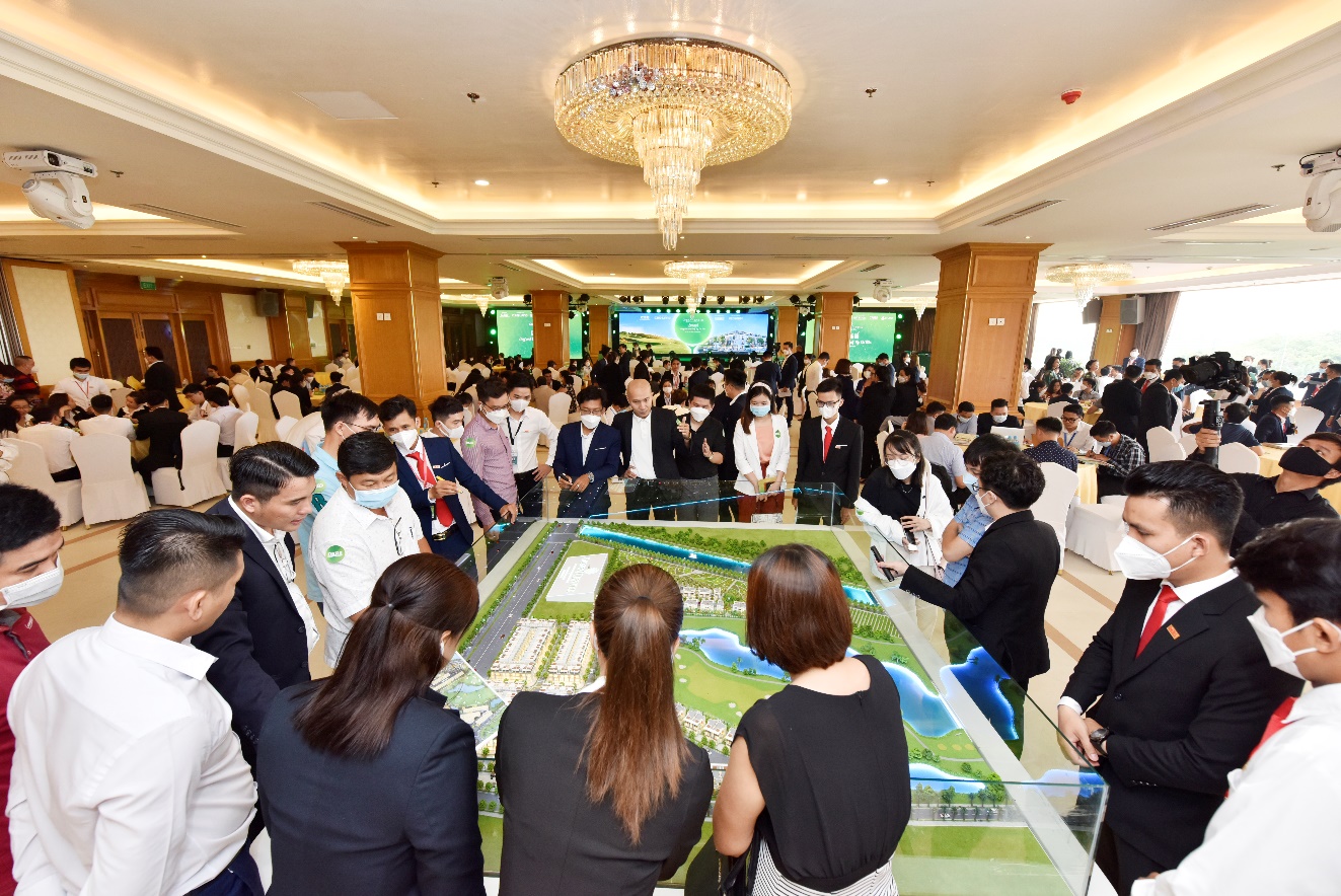Villa thương mại Green Center thu h&uacute;t h&agrave;ng trăm nh&agrave; đầu tư ng&agrave;y c&ocirc;ng bố - Ảnh 1.