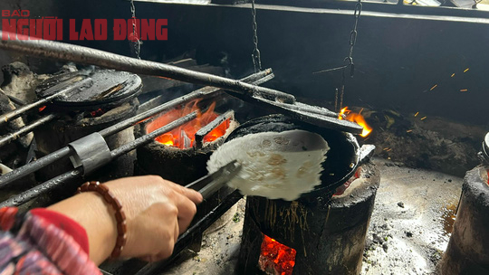 Về Huế ăn b&aacute;nh &eacute;p Mụ Kiều - Ảnh 3.