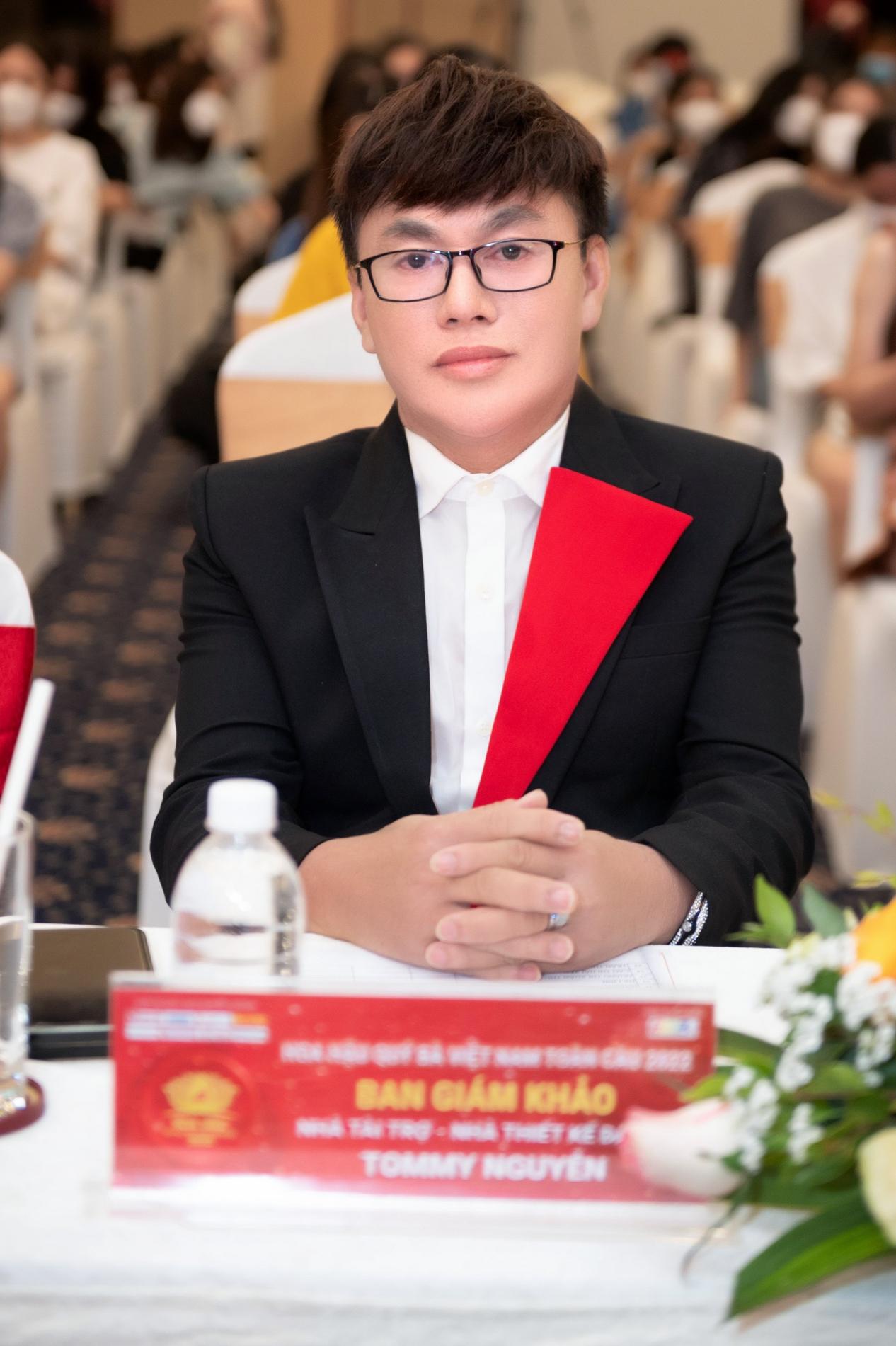 NTK Tommy Nguyễn chấm thi Bán kết nhan sắc tại Đà Nẵng