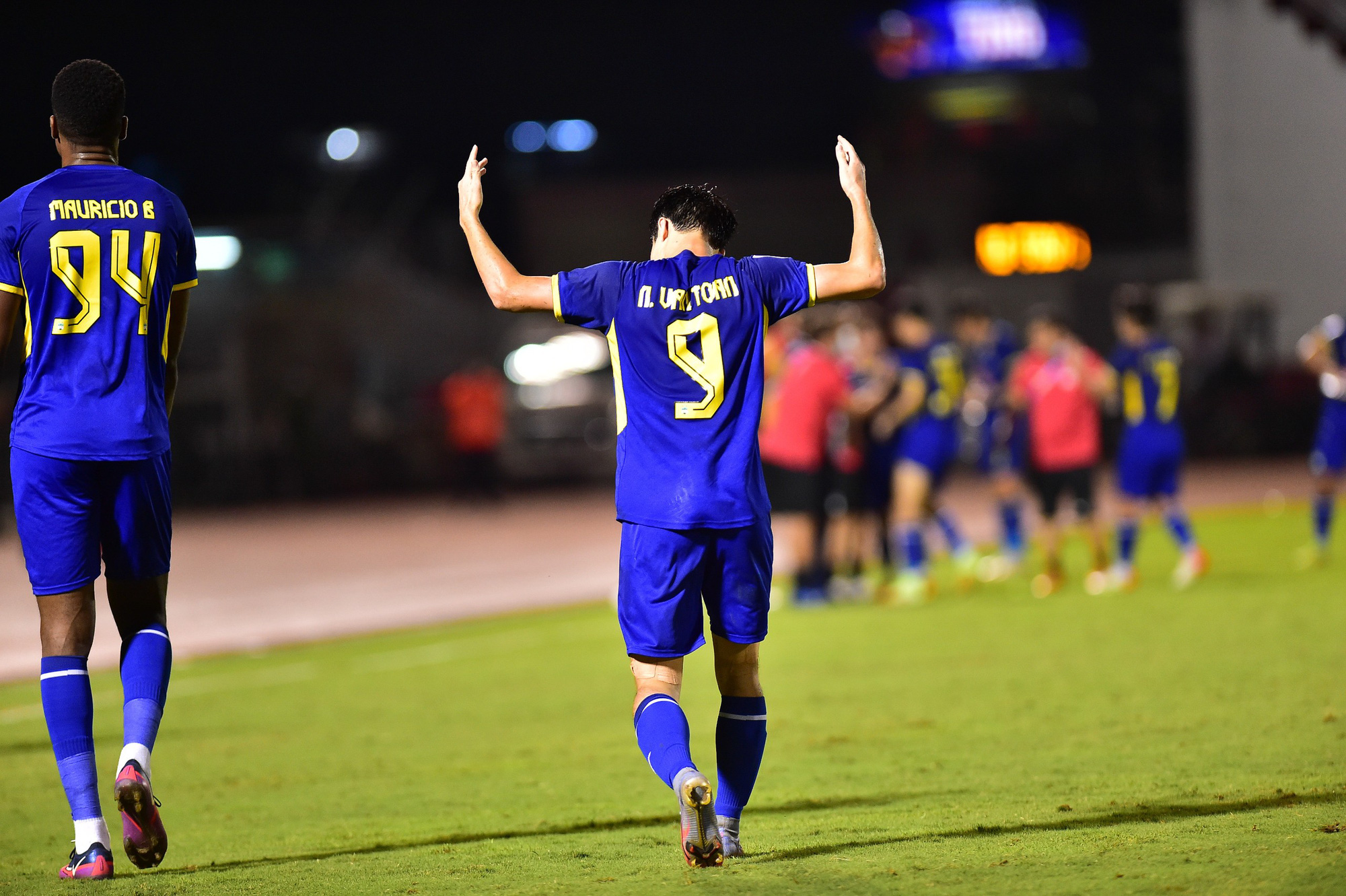 Văn To&agrave;n ghi b&agrave;n gi&uacute;p HAGL h&ograve;a nh&agrave; v&ocirc; địch H&agrave;n Quốc - Ảnh 8.