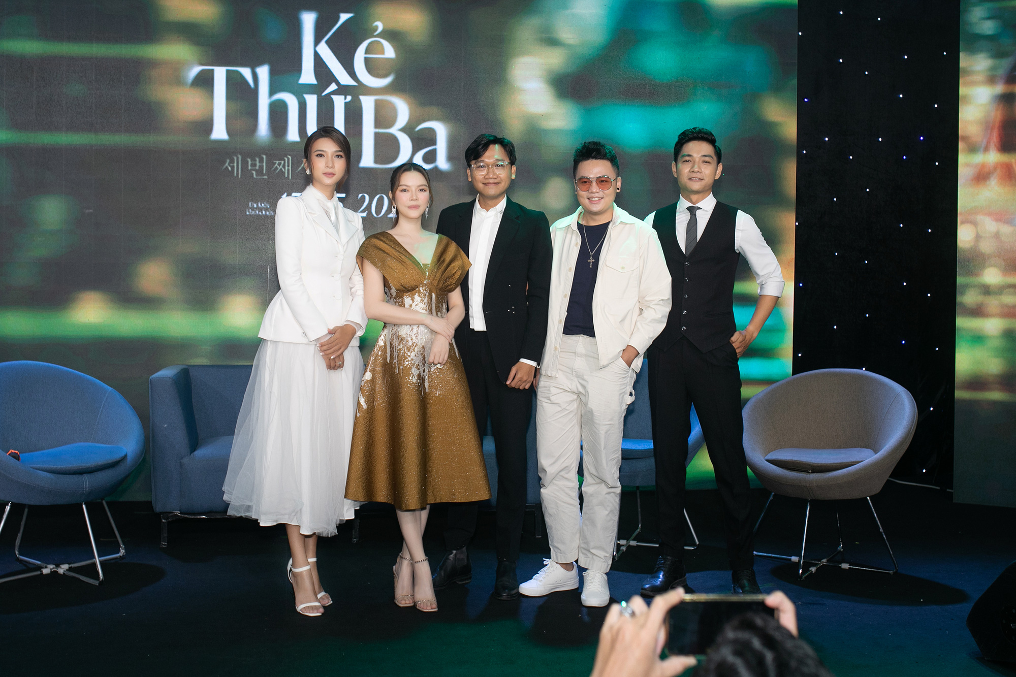 L&yacute; Nh&atilde; Kỳ khốn khổ với &ldquo;Kẻ thứ ba&rdquo; - Ảnh 5.