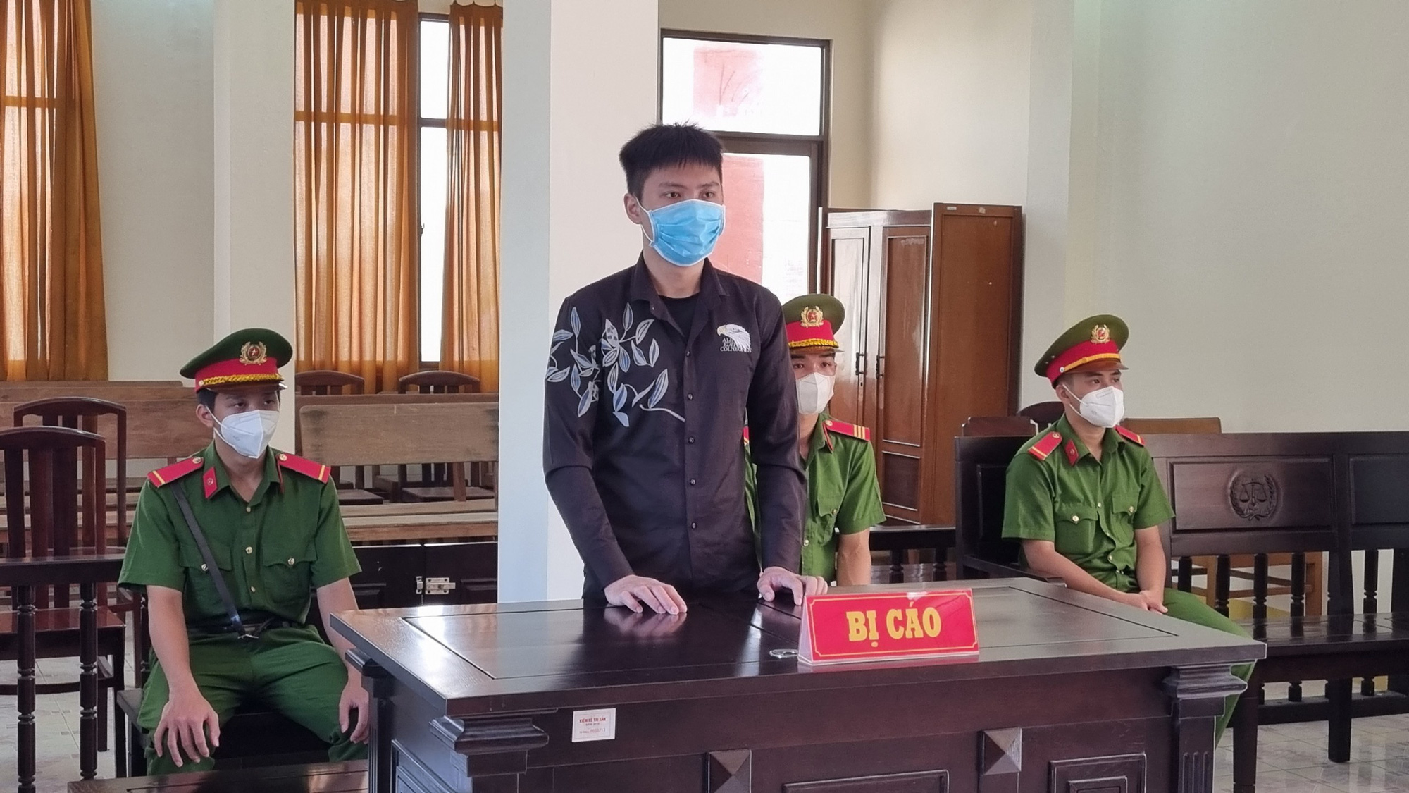 Tài xế xe ôm quê Phú Quốc bị kẻ sống lang thang giết, cướp tài sản