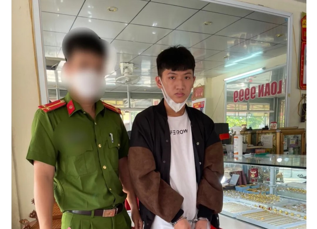 Làm rõ vụ một phụ nữ trình báo mất chiếc nhẫn có đính viên đá kim cương