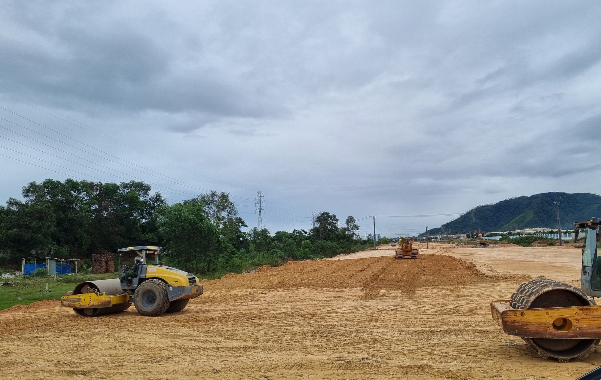 Tối hậu thư với các dự án giao thông chậm tiến độ ở Đà Nẵng - Ảnh 2.