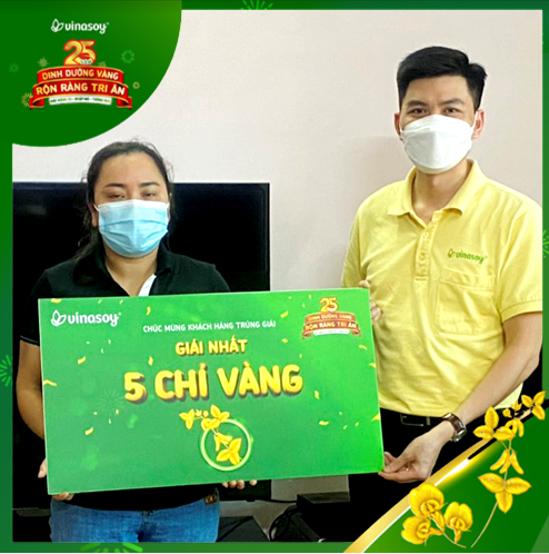 Niềm vui nhân đôi từ chương trình “25 năm dinh dưỡng vàng, rộn ràng tri ân” - Ảnh 1.