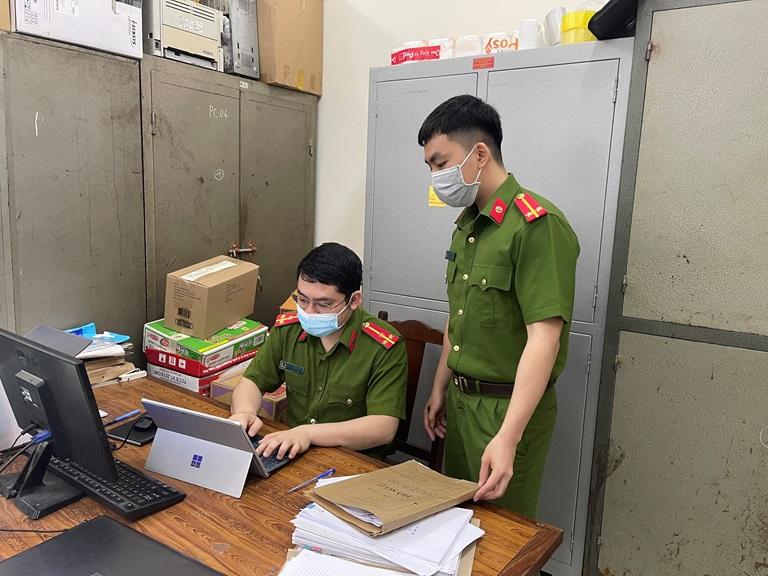 Một giám đốc cùng 2 nữ kế toán bị khởi tố