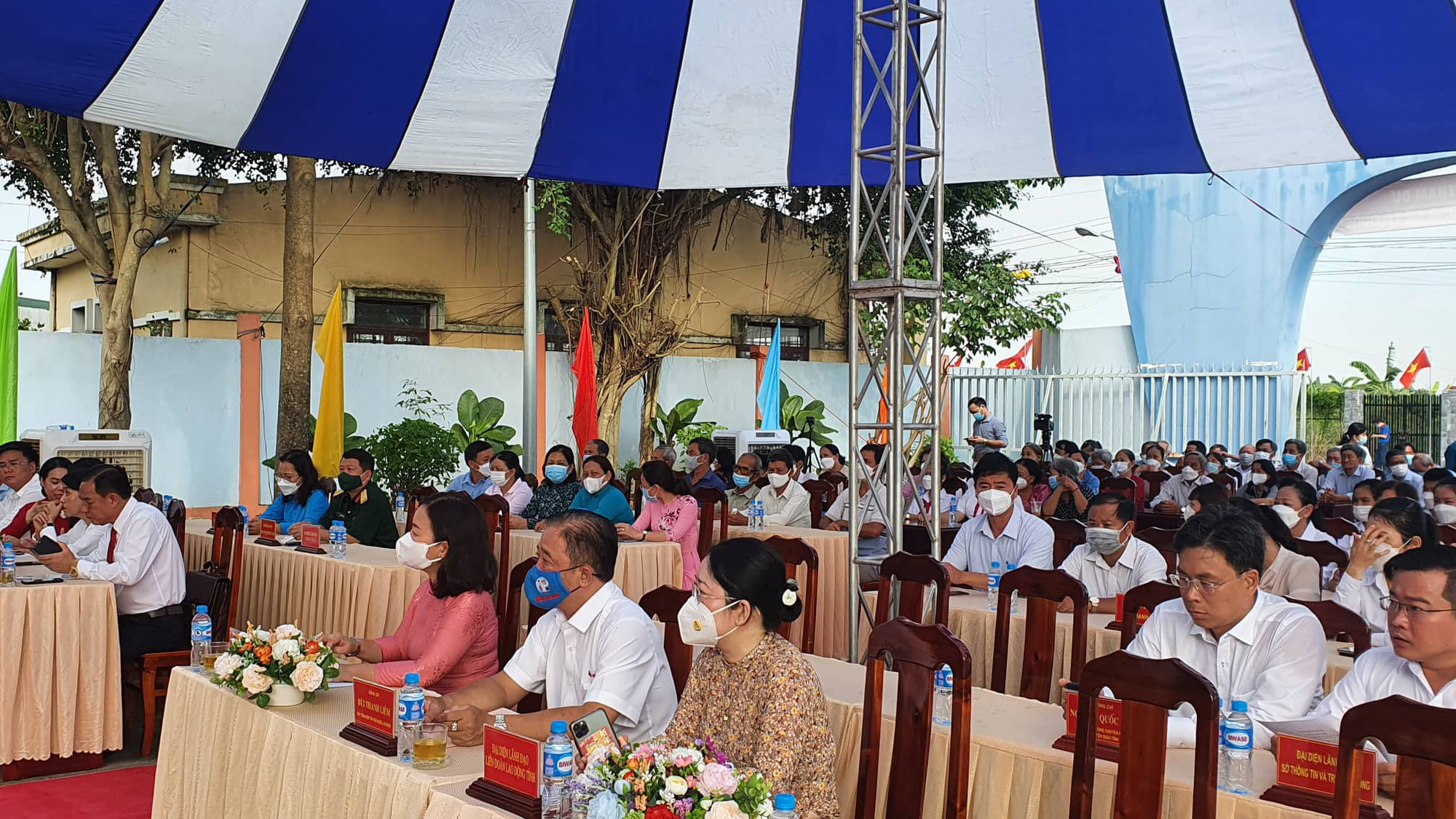 Trao tặng cờ v&agrave; kh&aacute;nh th&agrave;nh Đường cờ Tổ quốc tại B&igrave;nh Dương  - Ảnh 8.