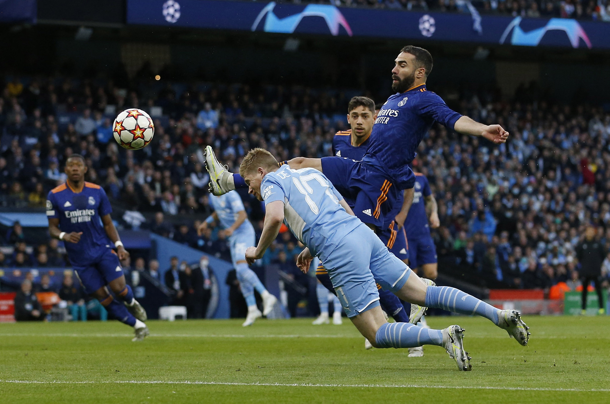 Real Madrid: &Ocirc;ng vua của những m&agrave;n ngược d&ograve;ng kỳ vĩ - Ảnh 5.
