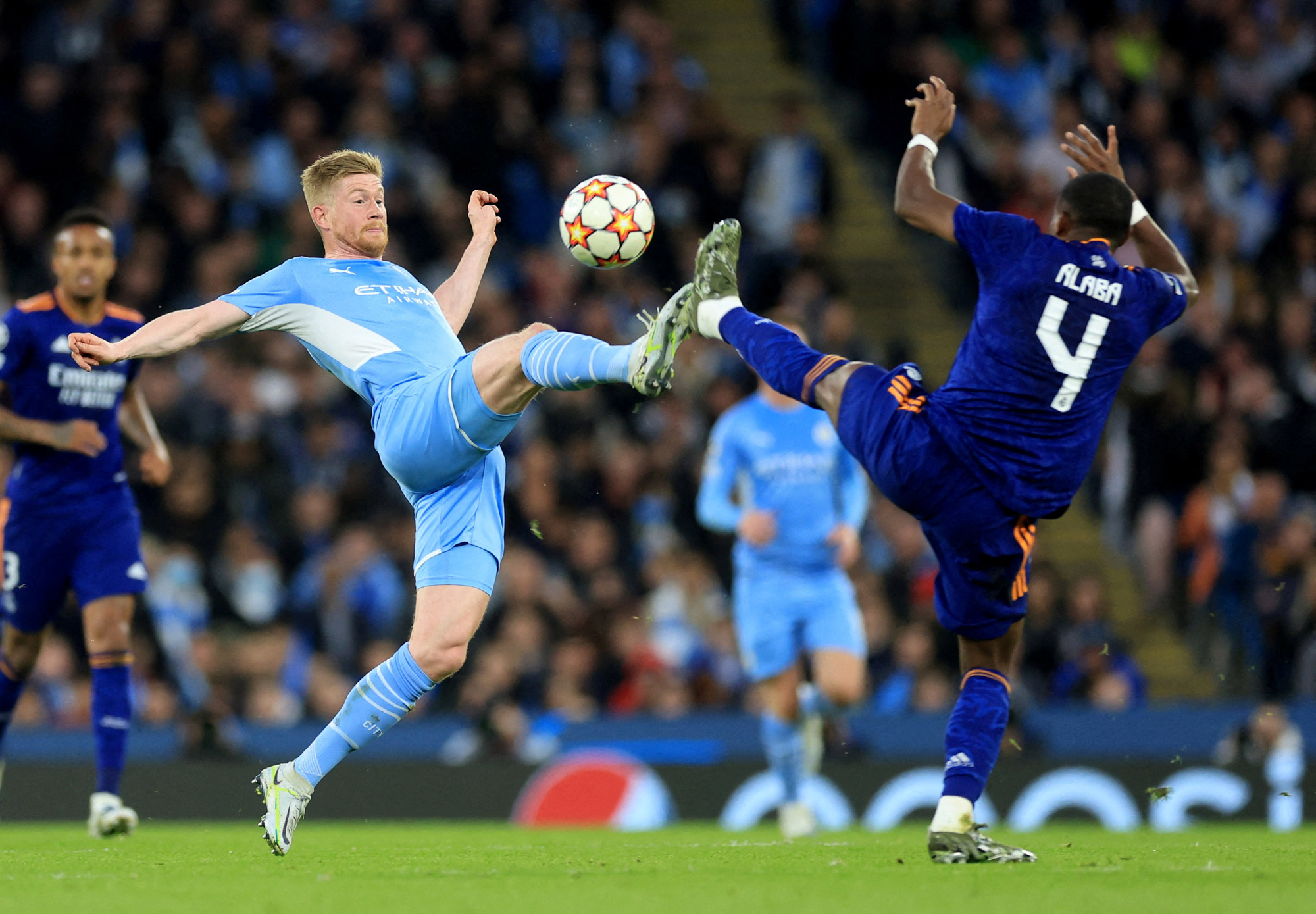 Rượt đuổi tỉ số 7 bàn, Man City quật ngã Real Madrid tại Etihad