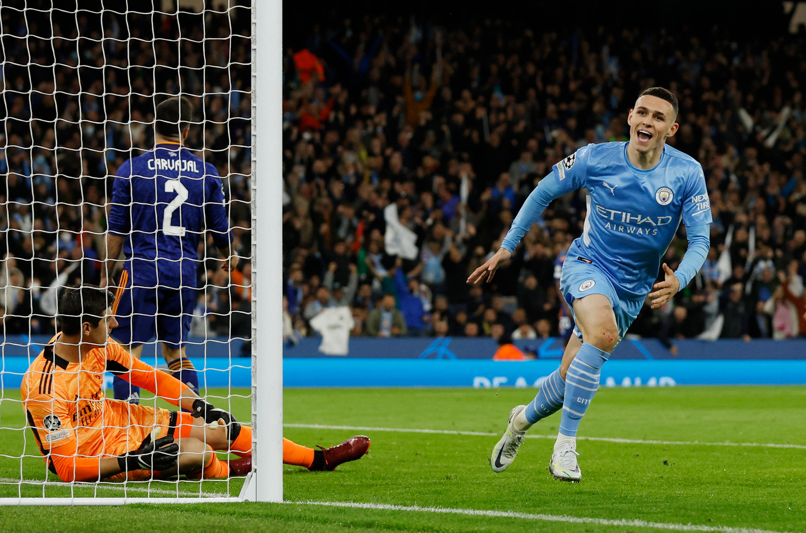 Rượt đuổi tỉ số 7 b&agrave;n, Man City quật ng&atilde; Real Madrid tại Etihad - Ảnh 6.