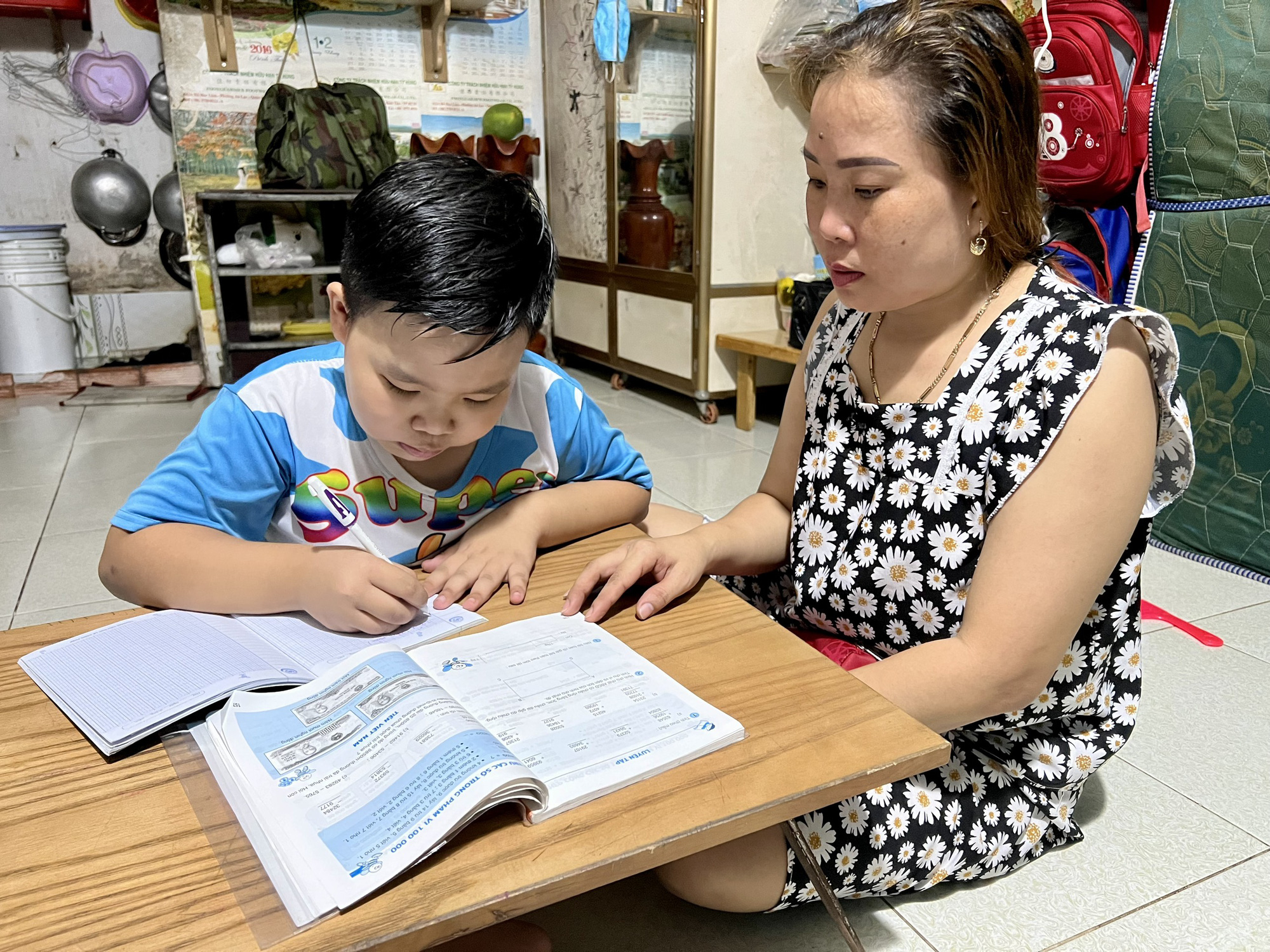 Ồ ạt rút BHXH một lần: Khó sống với lương hưu