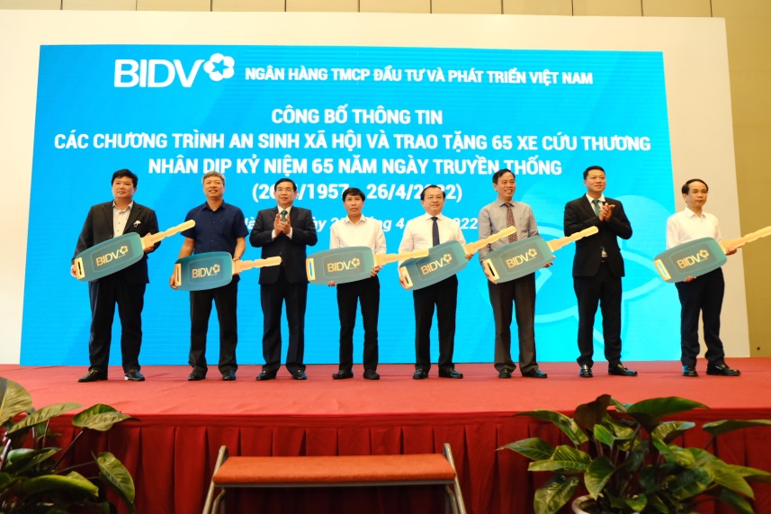 BIDV c&ocirc;ng bố c&aacute;c chương tr&igrave;nh an sinh x&atilde; hội nh&acirc;n kỷ niệm 65 năm th&agrave;nh lập - Ảnh 1.