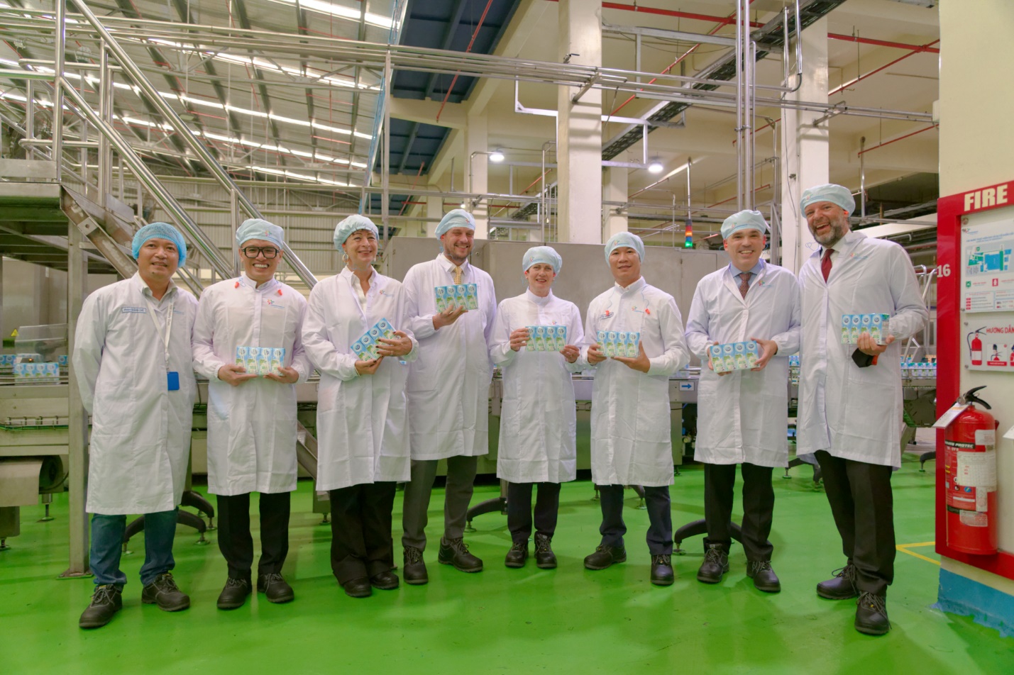 Thứ trưởng Bộ Ngoại giao Hà Lan ghi nhận thành công của Tập đoàn FrieslandCampina Việt Nam