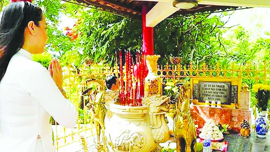 KHU DU LỊCH VĂN HÓA TÂM LINH BÀ CHÚA XỨ - CÁP TREO NÚI SAM: Đảnh lễ Phật ngọc trên đỉnh Núi Sam huyền bí - Ảnh 3.