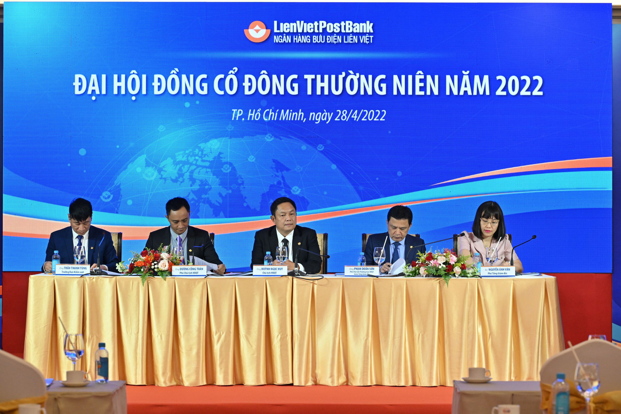 LienVietPostBank đặt mục tiêu lợi nhuận 4.800 tỉ đồng, chia cổ tức 15% bằng cổ phiếu