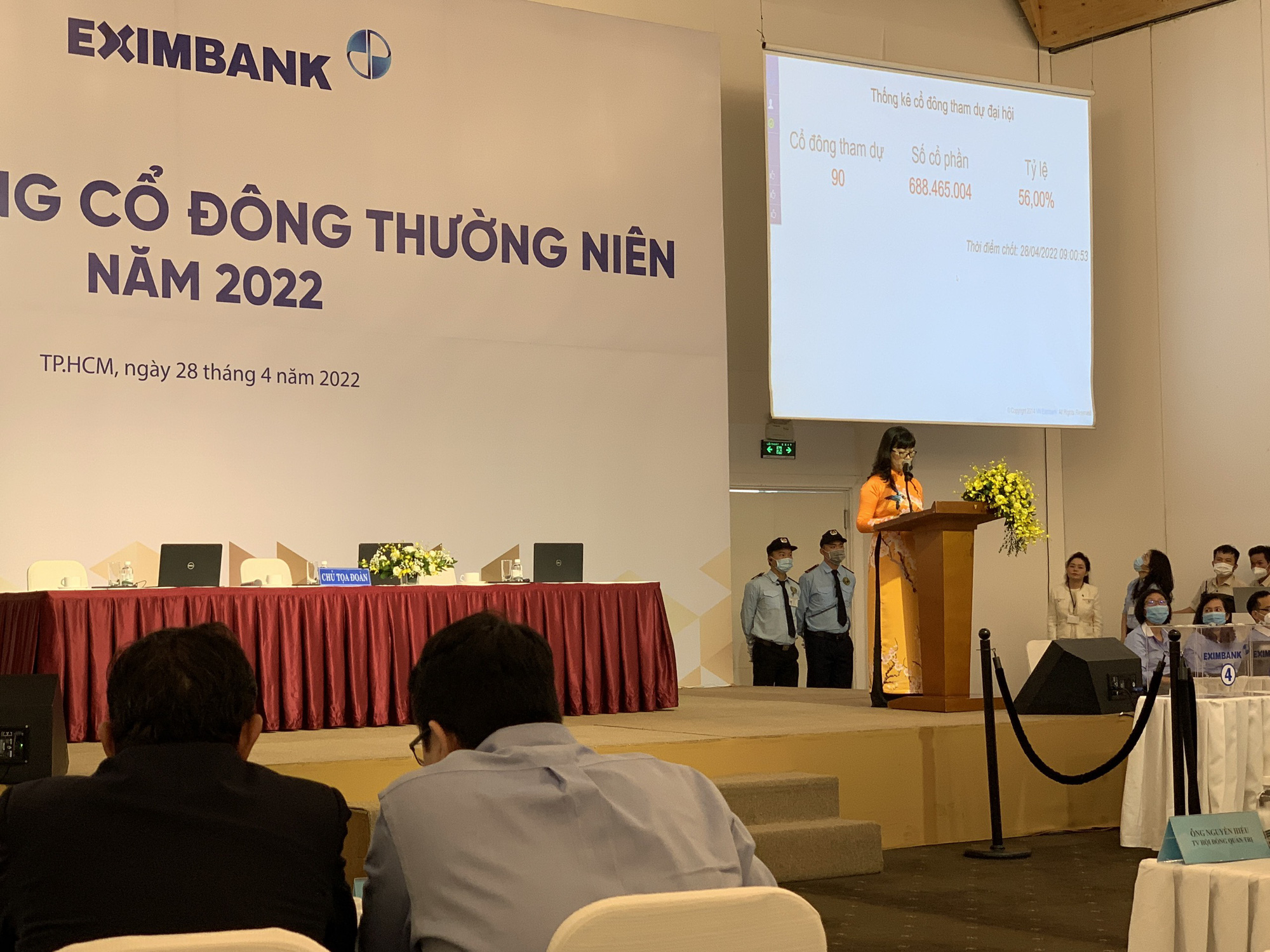 Bất ngờ tại đại hội cổ đông của Eximbank