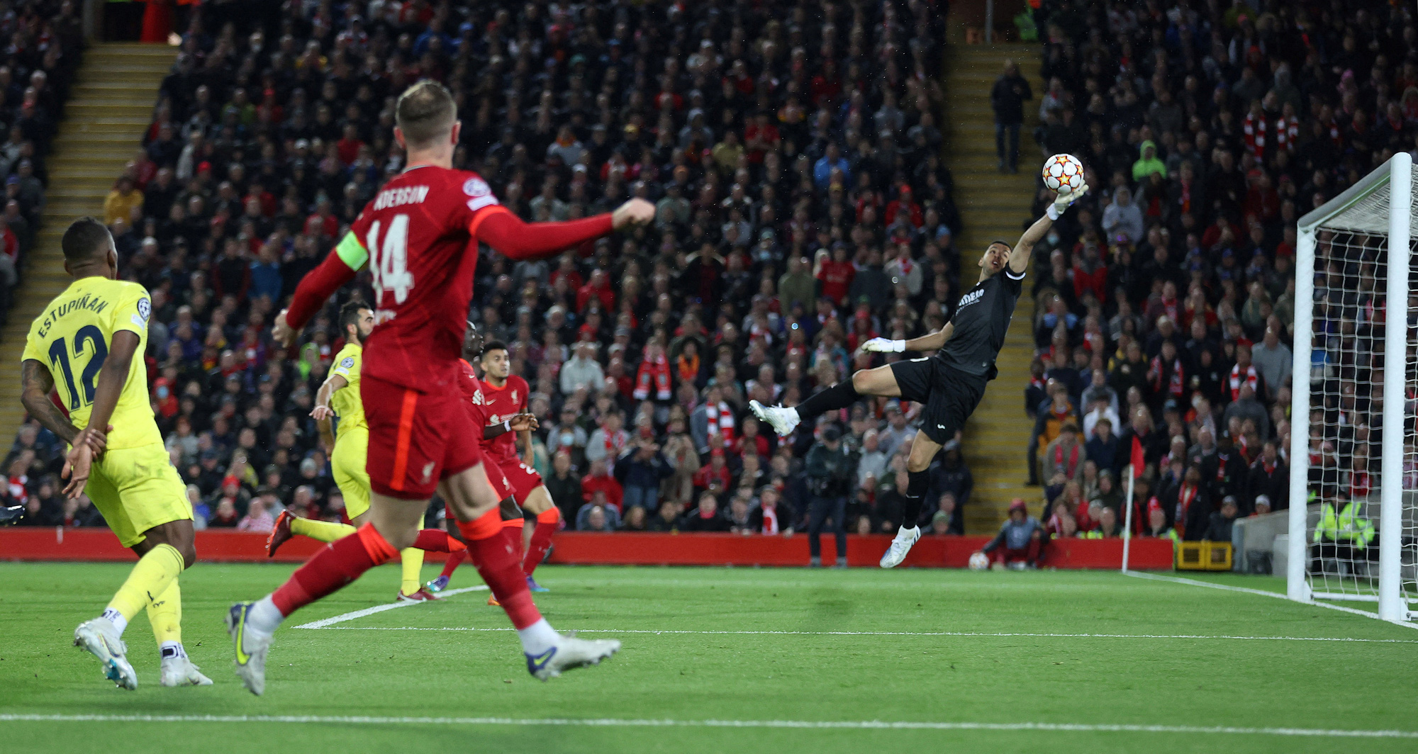 100 gi&acirc;y b&ugrave;ng nổ, Liverpool nhấn ch&igrave;m t&agrave;u ngầm v&agrave;ng Villarreal - Ảnh 3.
