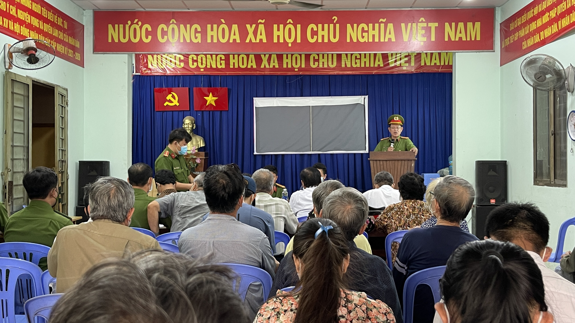 Kiểm điểm xe &ocirc;m c&ocirc;n đồ trước d&acirc;n - Ảnh 2.