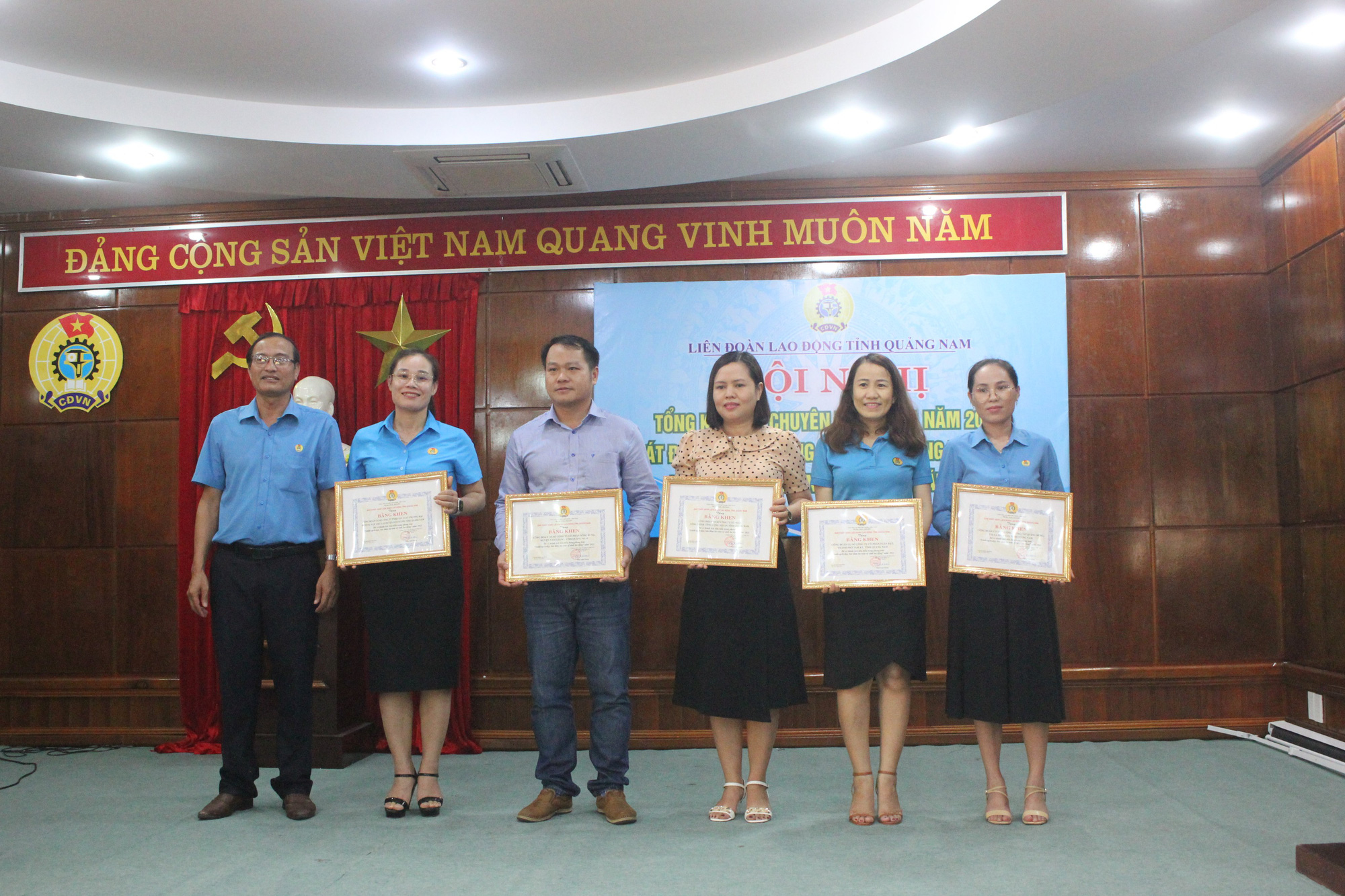 Quảng Nam: Nhiều c&aacute;ch l&agrave;m s&aacute;ng tạo th&uacute;c đẩy phong tr&agrave;o thi đua trong c&ocirc;ng nh&acirc;n - Ảnh 2.