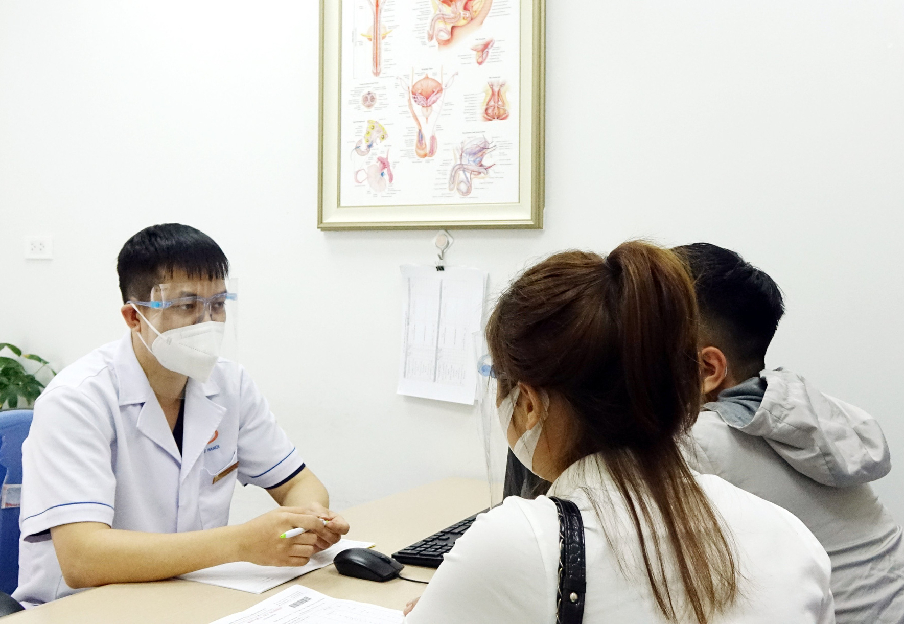 Miễn phí 10 ca thụ tinh ống nghiệm cho các cặp vợ chồng hiếm muộn