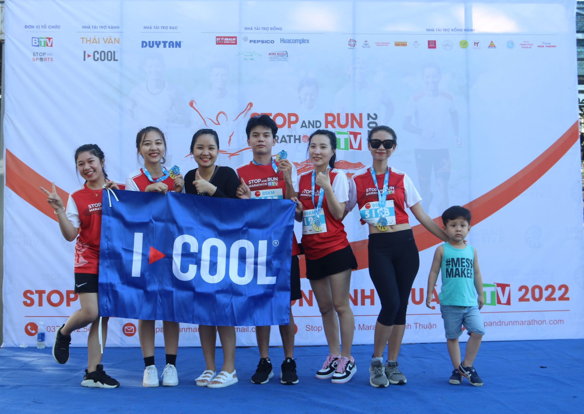 Gần 1.000 vận động vi&ecirc;n tham gia giải marathon tr&ecirc;n cung đường biển đẹp nhất Việt Nam - Ảnh 5.