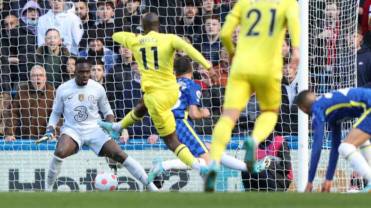 Địa chấn Stamford Bridge, Chelsea thất bại đầy nghi vấn trước Brentford