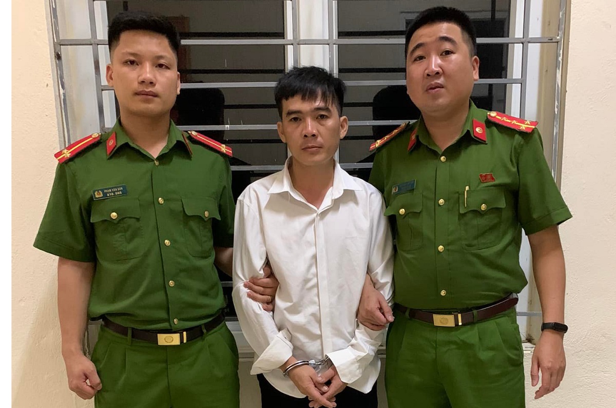 Về quê người yêu chơi, kẻ trốn truy nã bị công an tóm gọn