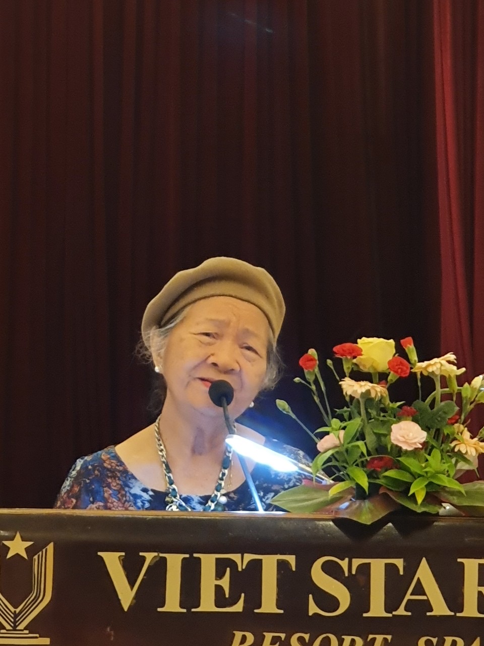 Hội Nh&agrave; văn TP HCM bế mạc trại s&aacute;ng t&aacute;c tại Ph&uacute; Y&ecirc;n: Tiếp th&ecirc;m động lực s&aacute;ng tạo - Ảnh 4.