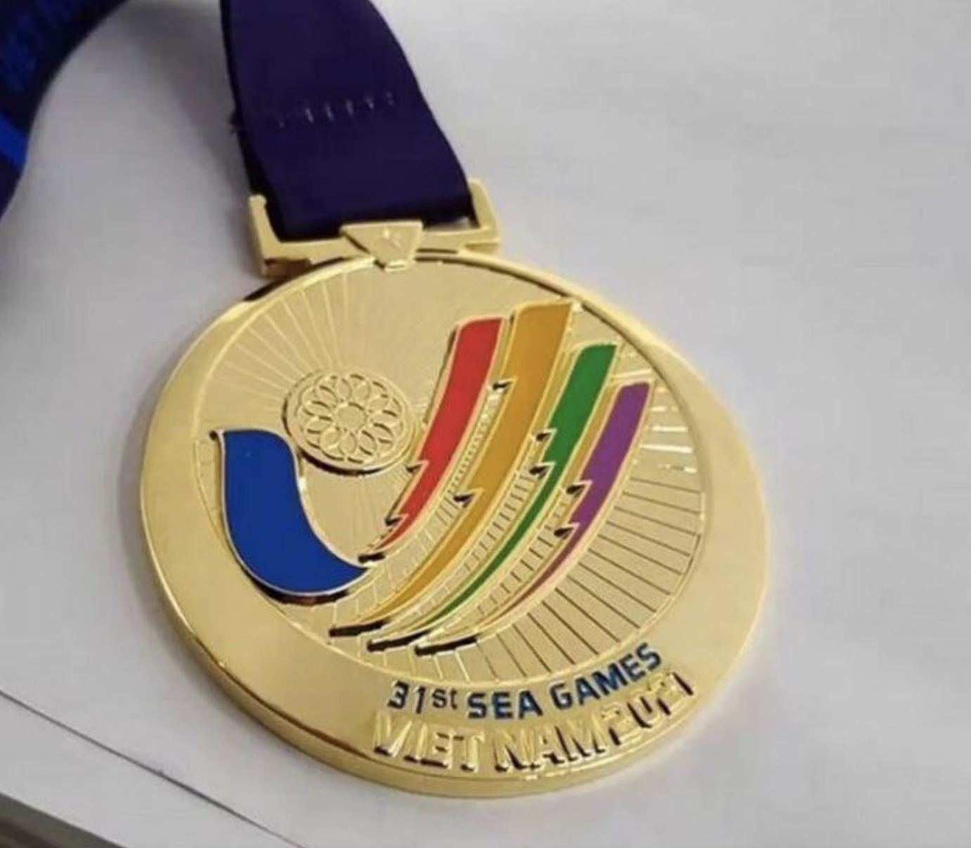 526 bộ huy chương mạ v&agrave;ng cho nh&agrave; v&ocirc; địch SEA Games 31 - Ảnh 3.