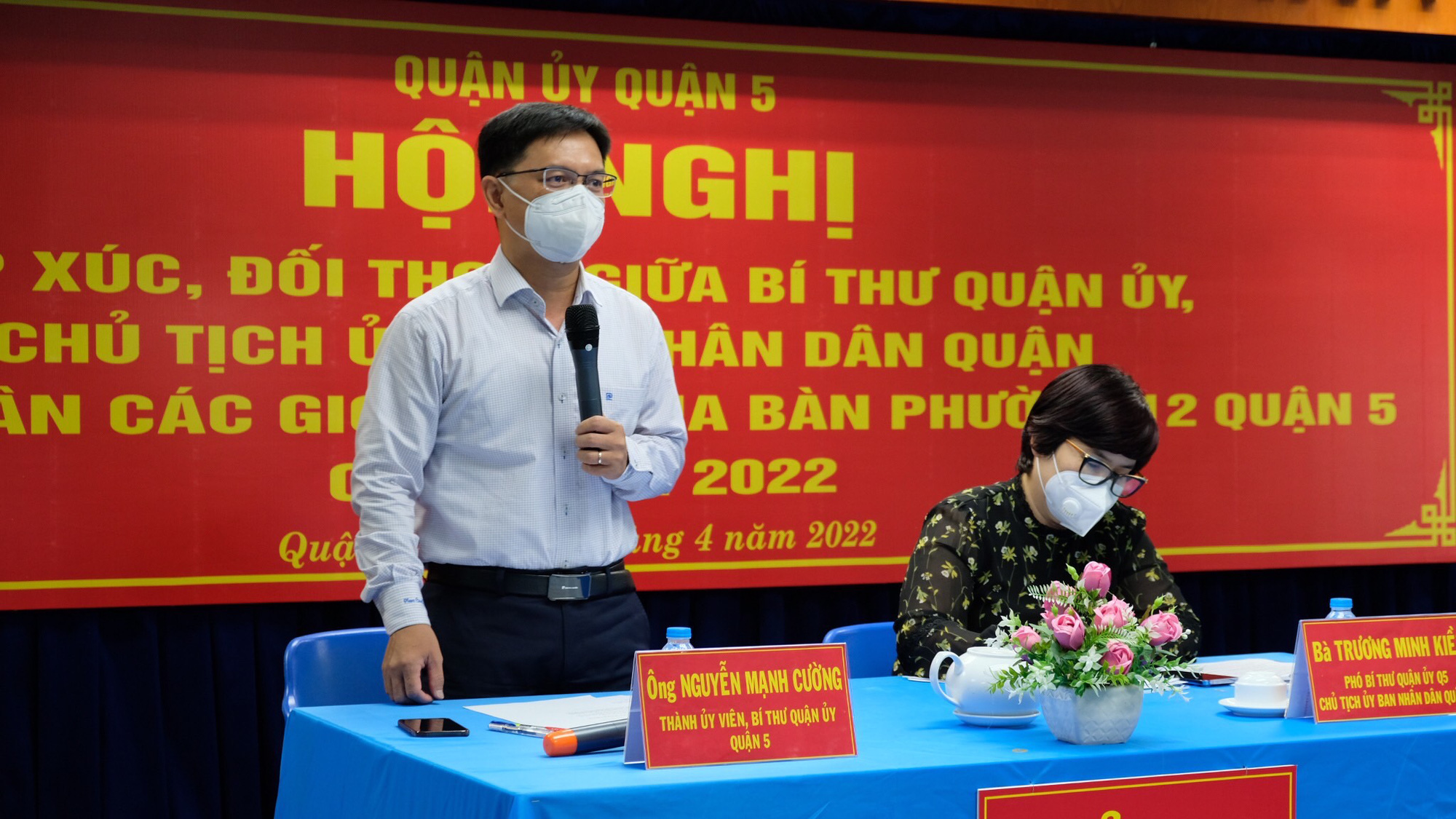 Đối thoại với người dân, lãnh đạo quận 5, TP HCM nói gì?