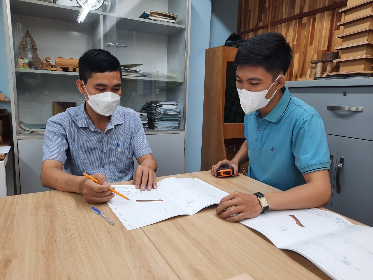 Học sinh, sinh viên khó khăn được hỗ trợ mua thiết bị học tập