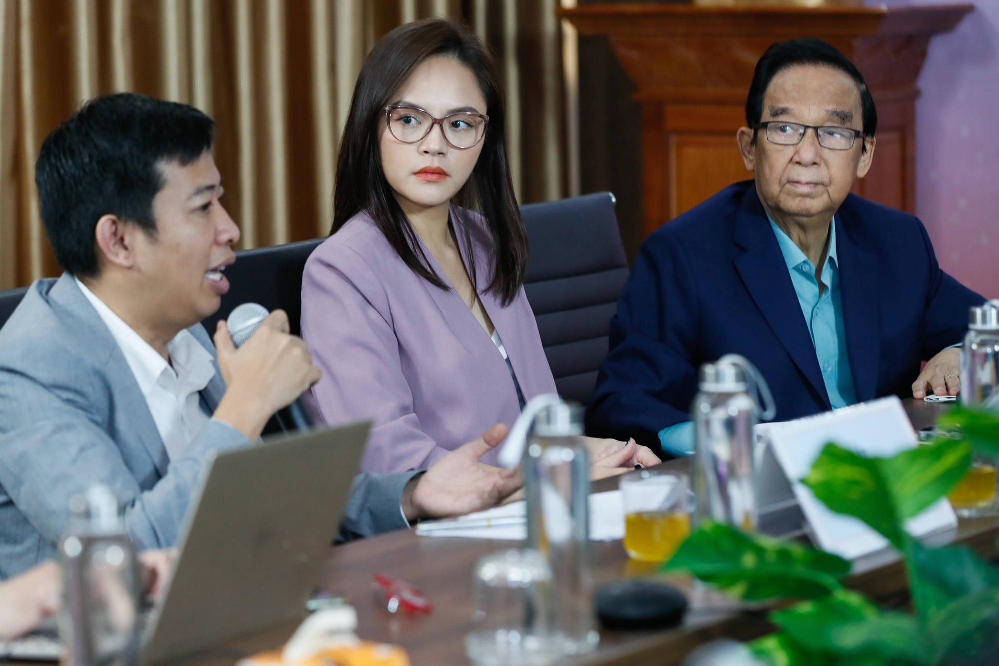 Gỡ áp lực đang bủa vây học trò