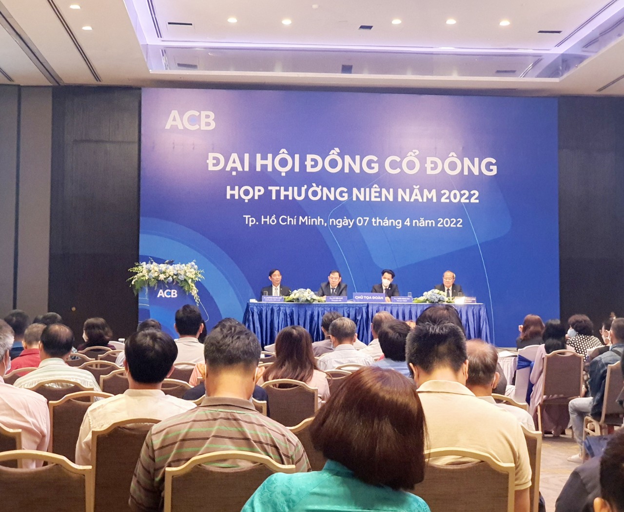 Cổ đông "than phiền" bị nhân viên 1 ngân hàng ở TP HCM ép mua bảo hiểm