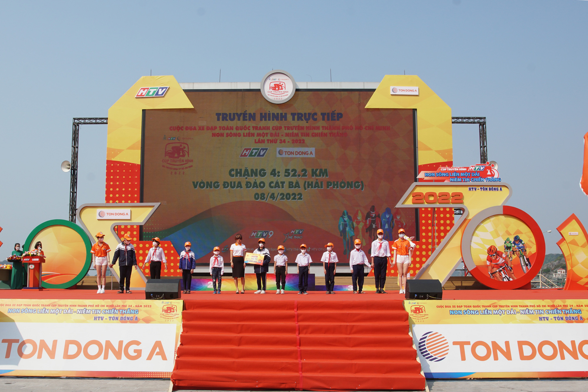Tấn Ho&agrave;i xuất sắc vượt mặt c&aacute;c ngoại binh để lấy &Aacute;o xanh - Ảnh 4.