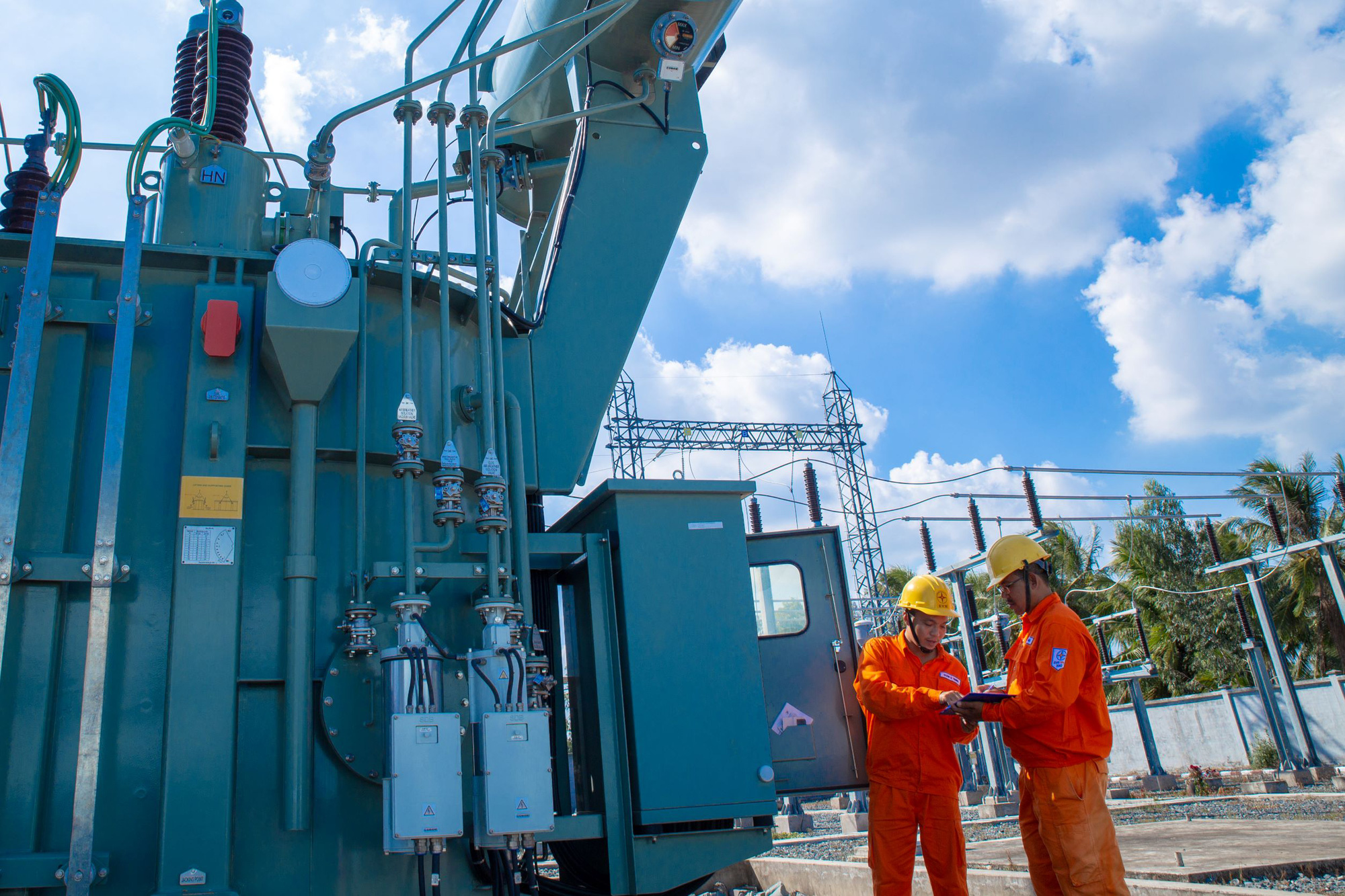 EVNSPC: Đảm bảo cung cấp điện dịp lễ quan trọng đầu năm 2022 - Ảnh 6.