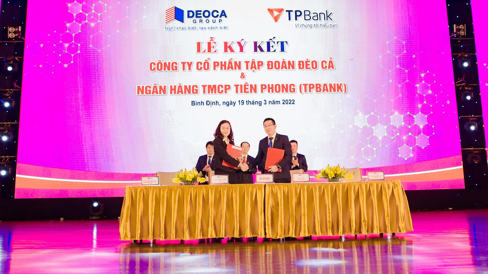 TPBank và SeaBank đồng hành cùng Tập đoàn Đèo Cả xây dựng hạ tầng giao thông