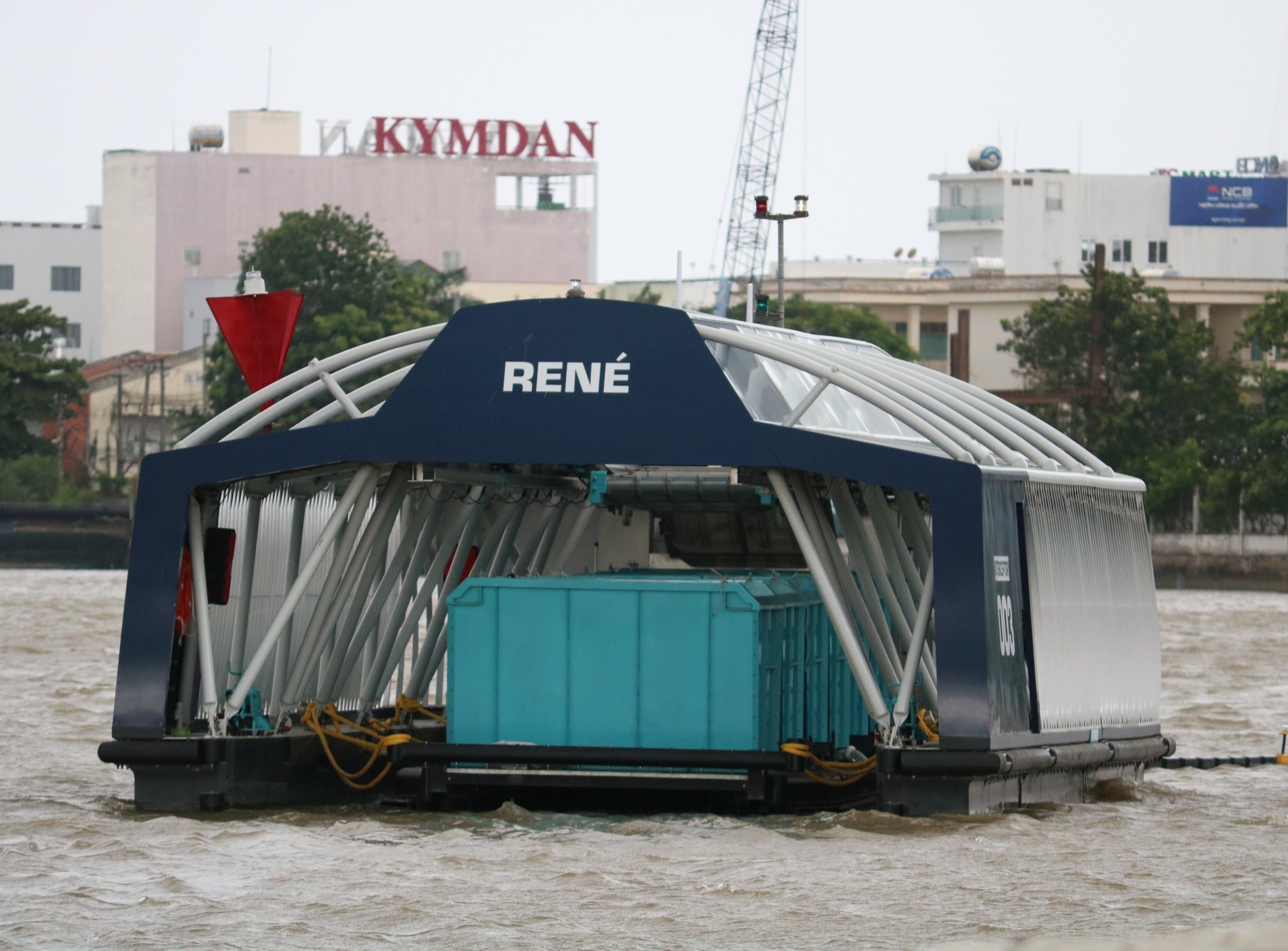 Tin vui từ hệ thống thu gom rác trên sông ở Cần Thơ