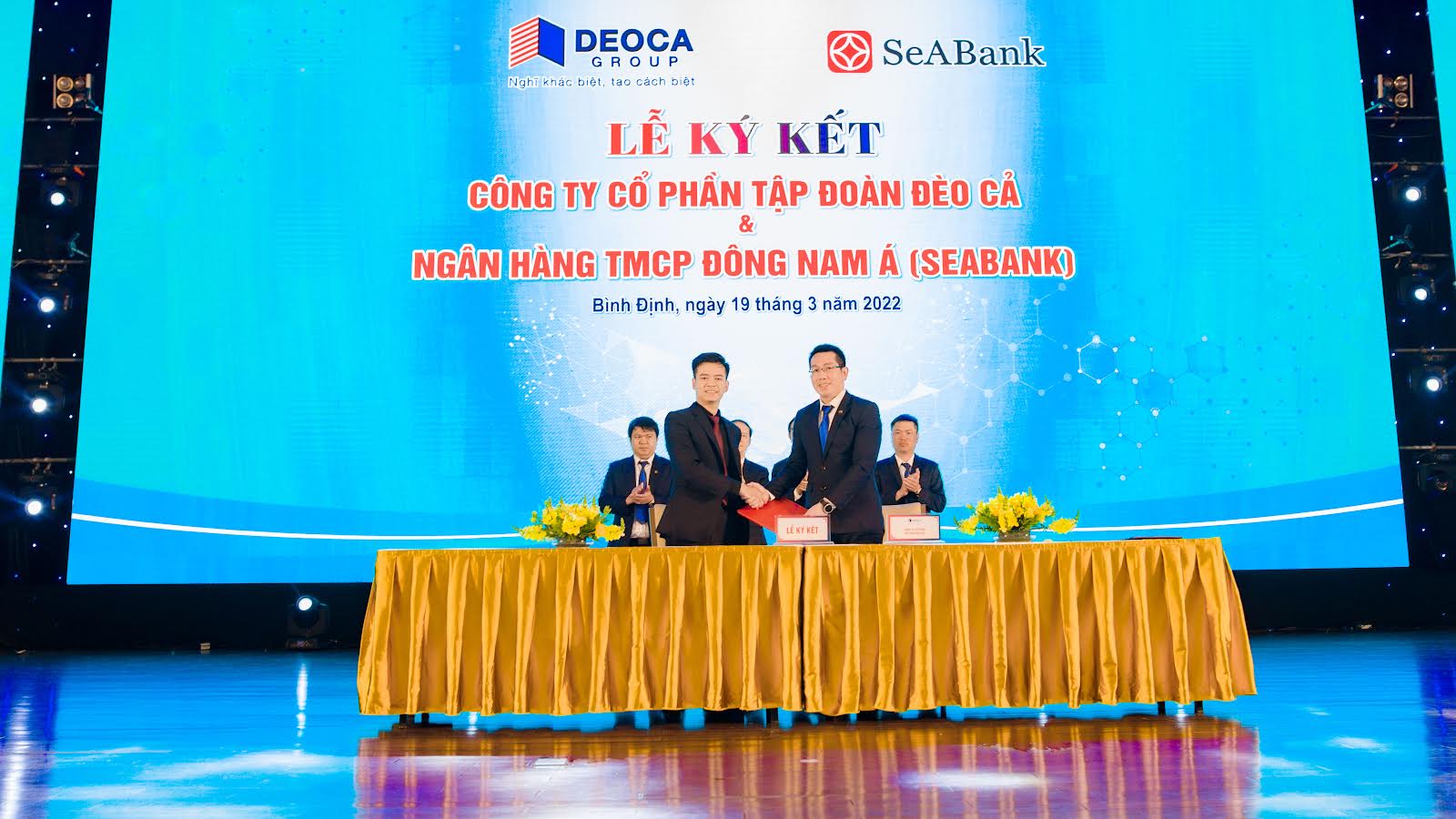 TPBank v&agrave; SeaBank đồng h&agrave;nh c&ugrave;ng Tập đo&agrave;n Đ&egrave;o Cả x&acirc;y dựng hạ tầng giao th&ocirc;ng - Ảnh 1.