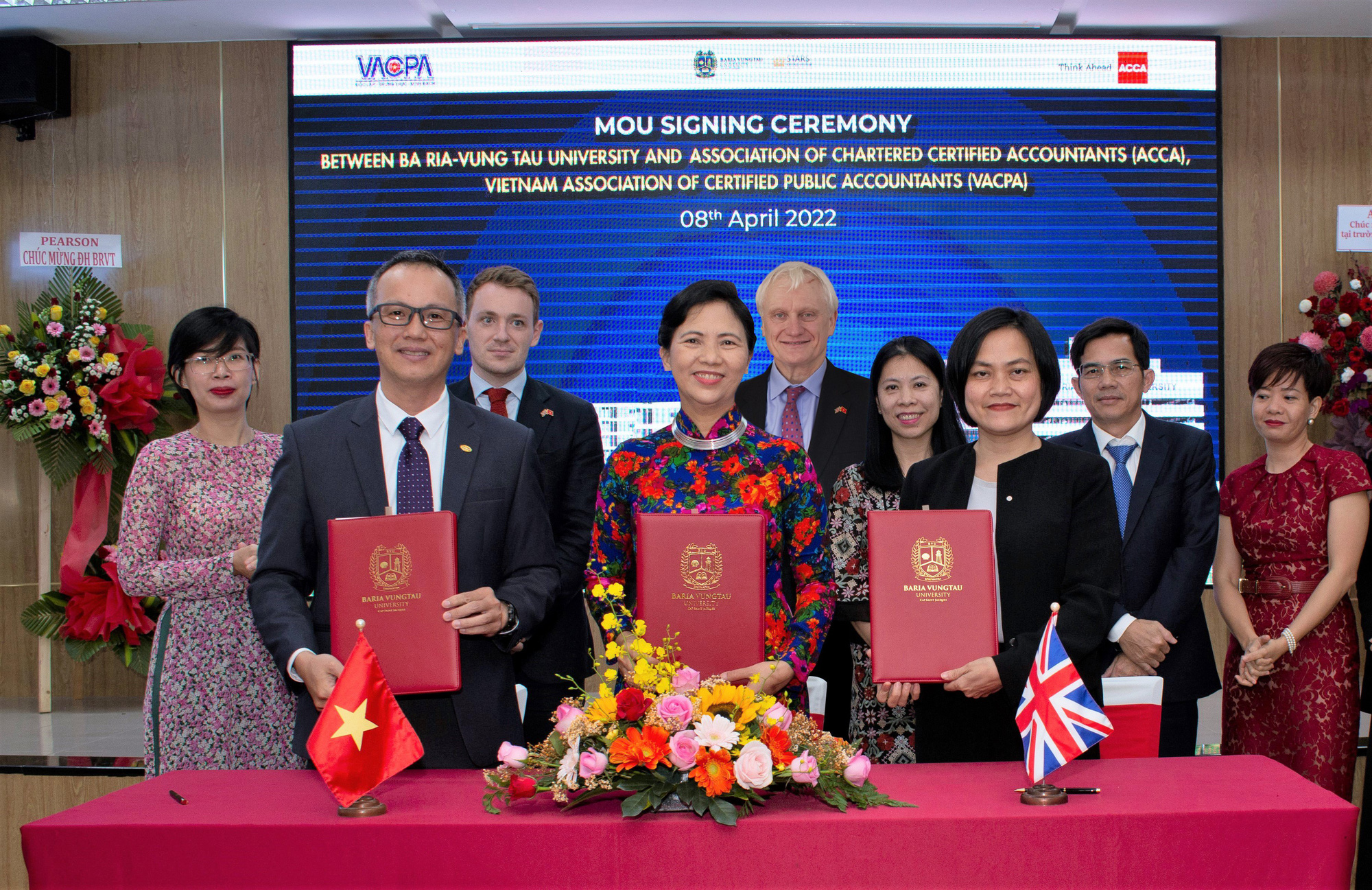 Hoạt động d&agrave;y đặc của Đặc ph&aacute;i vi&ecirc;n Thương mại Thủ tướng Anh tại Việt Nam - Ảnh 15.
