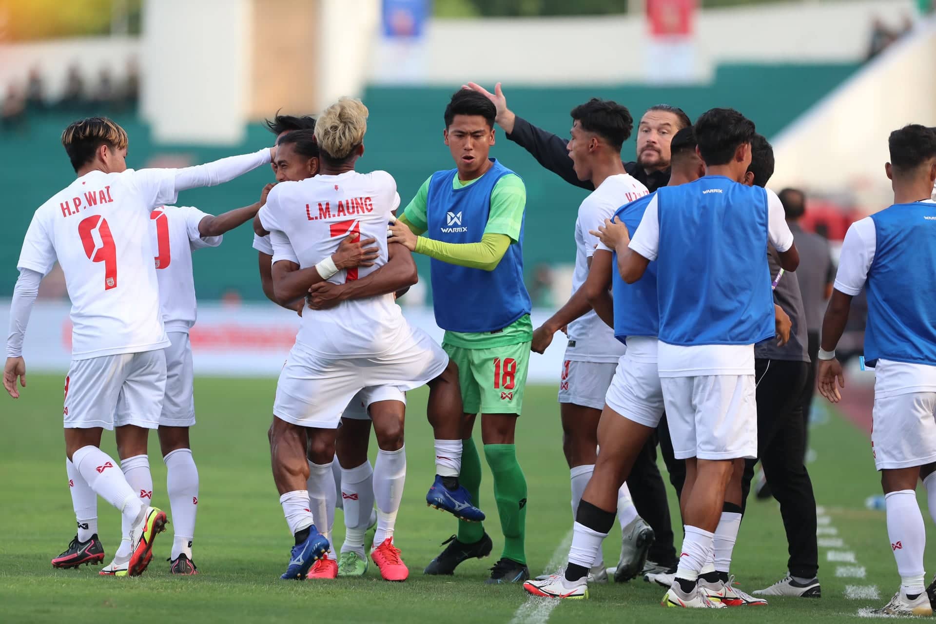 U23 Myanmar vươn l&ecirc;n đầu bảng A, Việt Nam xếp thứ ba - Ảnh 3.