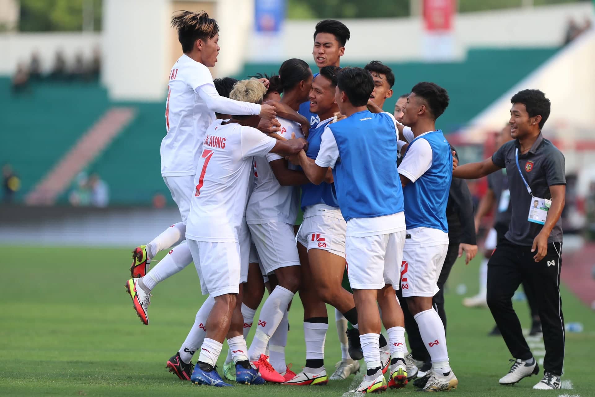 U23 Myanmar vươn lên đầu bảng A, Việt Nam xếp thứ ba