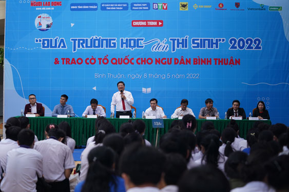 Trà mật ong Boncha đồng hành cùngĐưa trường học đến thí sinh tại Phan Thiết - Ảnh 1.