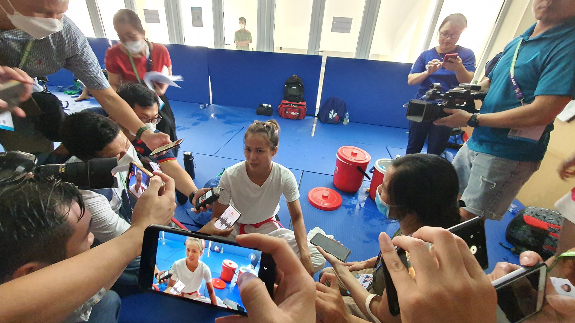 SEA Games 31 ng&agrave;y 10-5: B&oacute;ng n&eacute;m b&atilde;i biển nam gi&agrave;nh HCV thứ 5 cho đo&agrave;n TTVN - Ảnh 3.