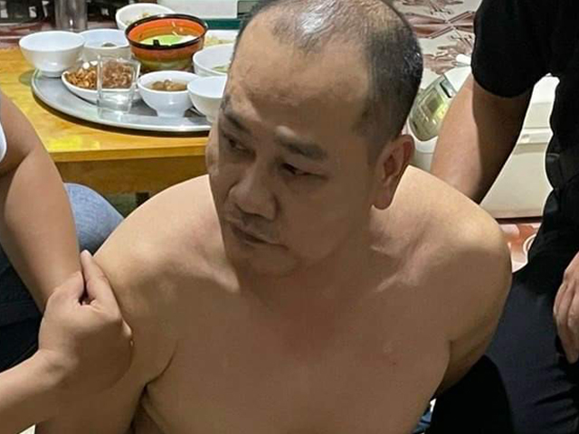 Bắt được nghi phạm cướp ngân hàng ở Hải Phòng cùng khẩu súng gây án - Ảnh 2.