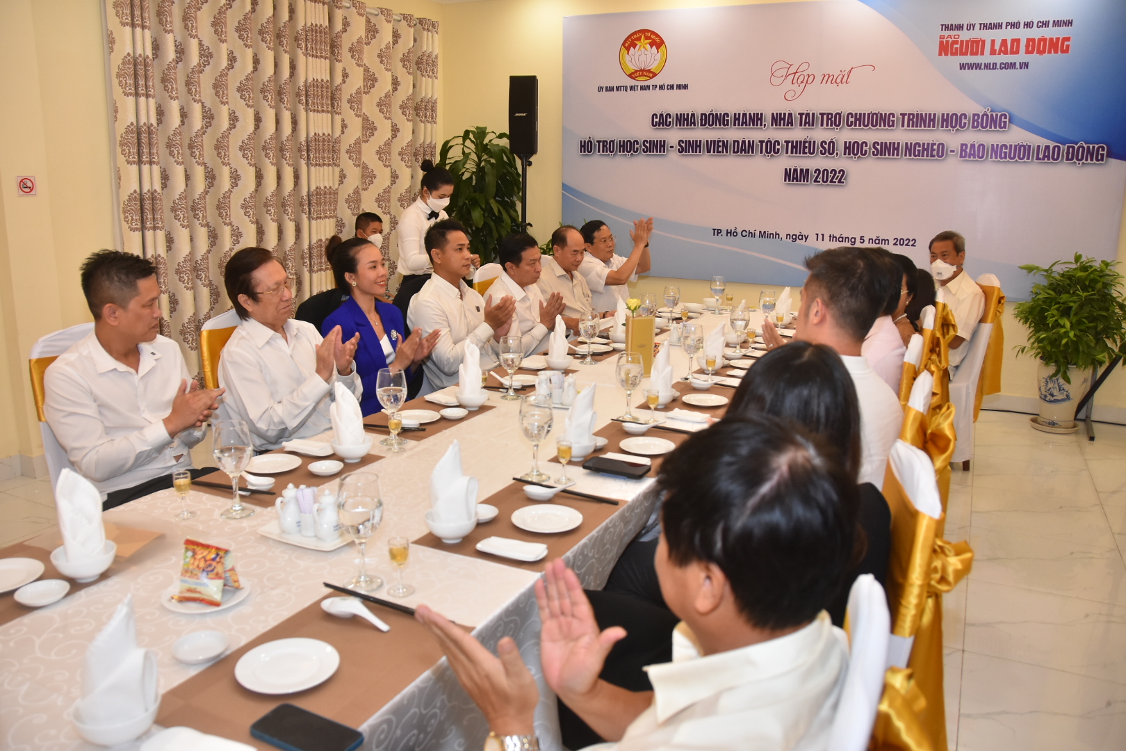 1.000 xe đạp và 500 máy tính bảng sắp được trao cho HS, SV dân tộc thiểu số, HS nghèo