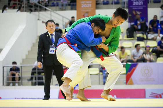 Silat gặt vàng, kurash vượt chỉ tiêu
