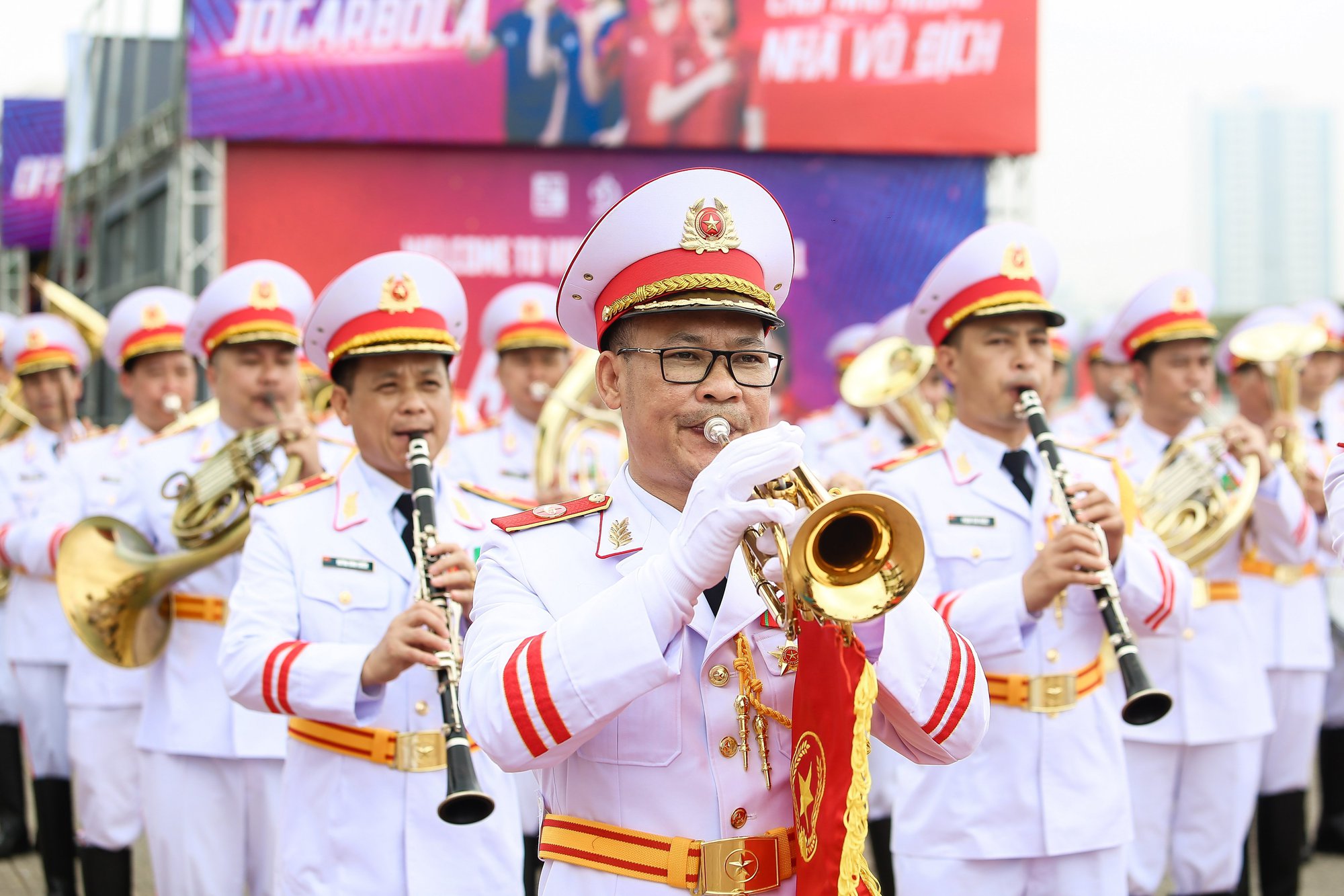 Quốc kỳ 11 quốc gia tung bay tại SEA Games 31 - Ảnh 3.