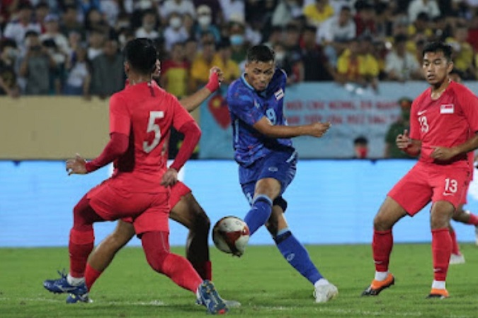 Soi k&egrave;o bảng B: Ngựa &ocirc; U23 Campuchia của Keisuke Honda sẽ l&agrave;m n&ecirc;n chuyện - Ảnh 1.