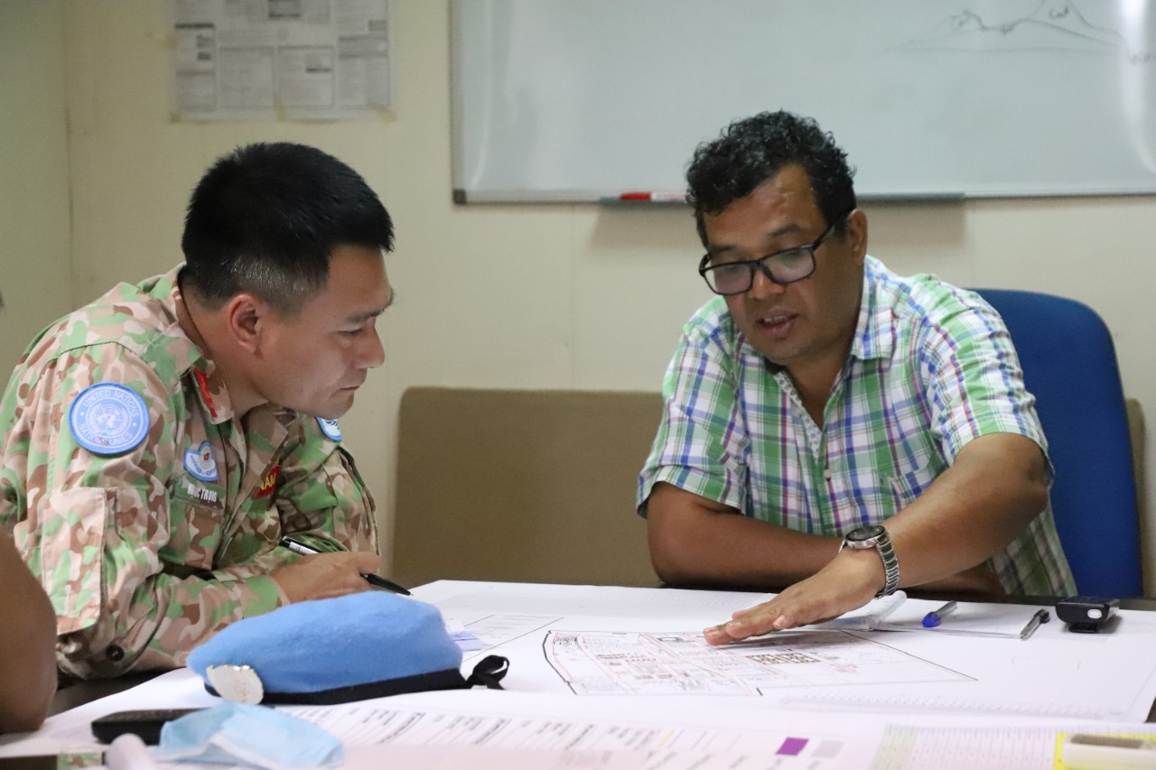 CLIP: Chuyến trinh s&aacute;t của Đội c&ocirc;ng binh mũ nồi xanh Việt Nam tại Abyei - Ảnh 4.